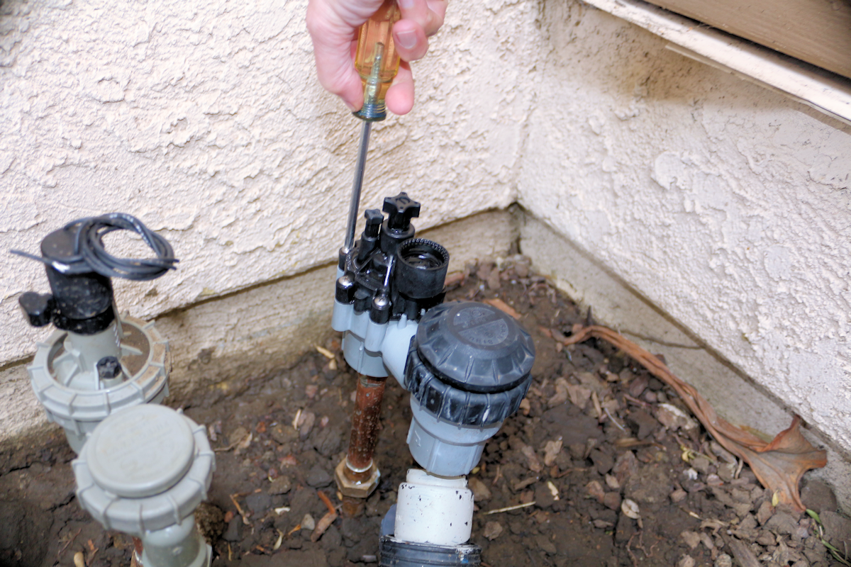 Rainbird Anti Siphon Valve Leaks Won T Fully Close